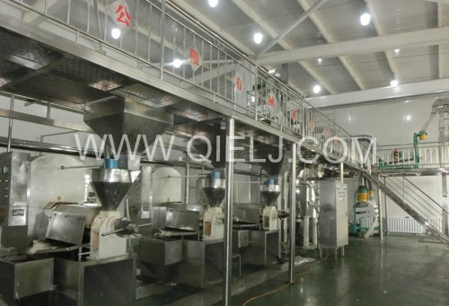 加工元寶楓籽油的榨油設(shè)備 元寶楓籽壓榨精煉成套制油設(shè)備(圖1) 加工元寶楓籽油的榨油設(shè)備 元寶楓籽壓榨精煉成套制油設(shè)備(圖1)