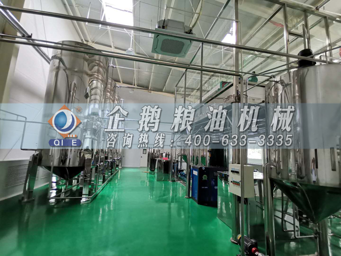 企鵝牌茶籽油雙螺桿榨油機(jī),用心制造獲得客戶(hù)認(rèn)可(圖5) 企鵝牌茶籽油雙螺桿榨油機(jī),用心制造獲得客戶(hù)認(rèn)可(圖5)